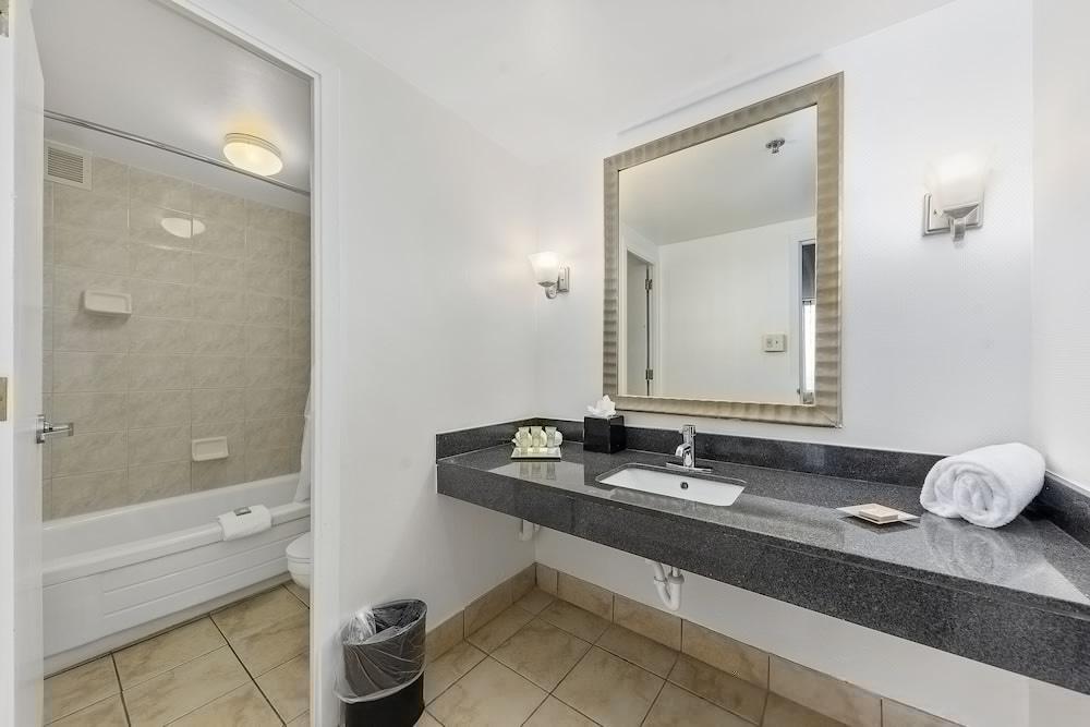 Wyndham Garden Norfolk Downtown Hotel Ngoại thất bức ảnh